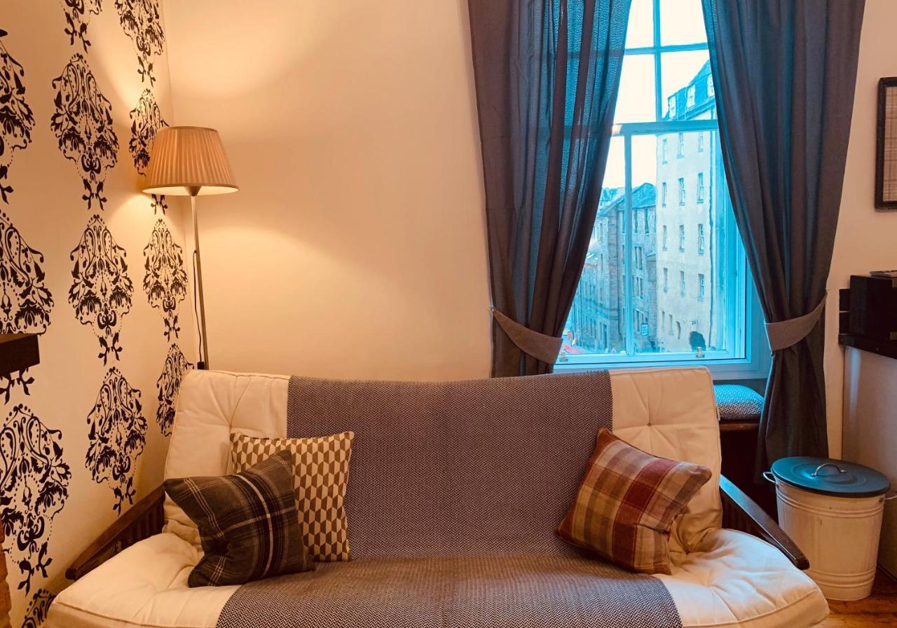 The Royal Mile Residence By Reserve Apartments Edinburgh Bagian luar foto